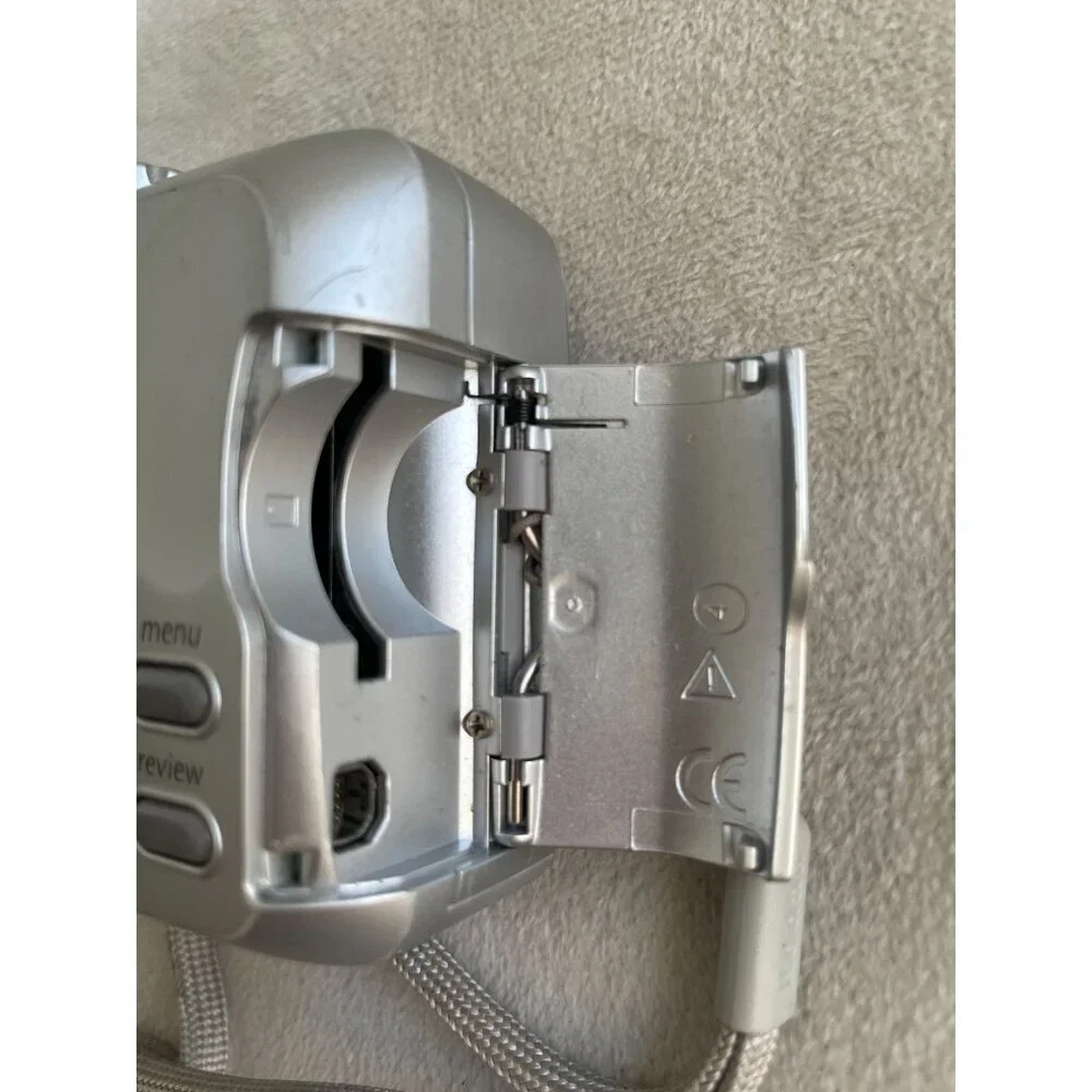 Kodak EasyShare CX7300 3.2 MP Digital Camera With Strap - Silver
